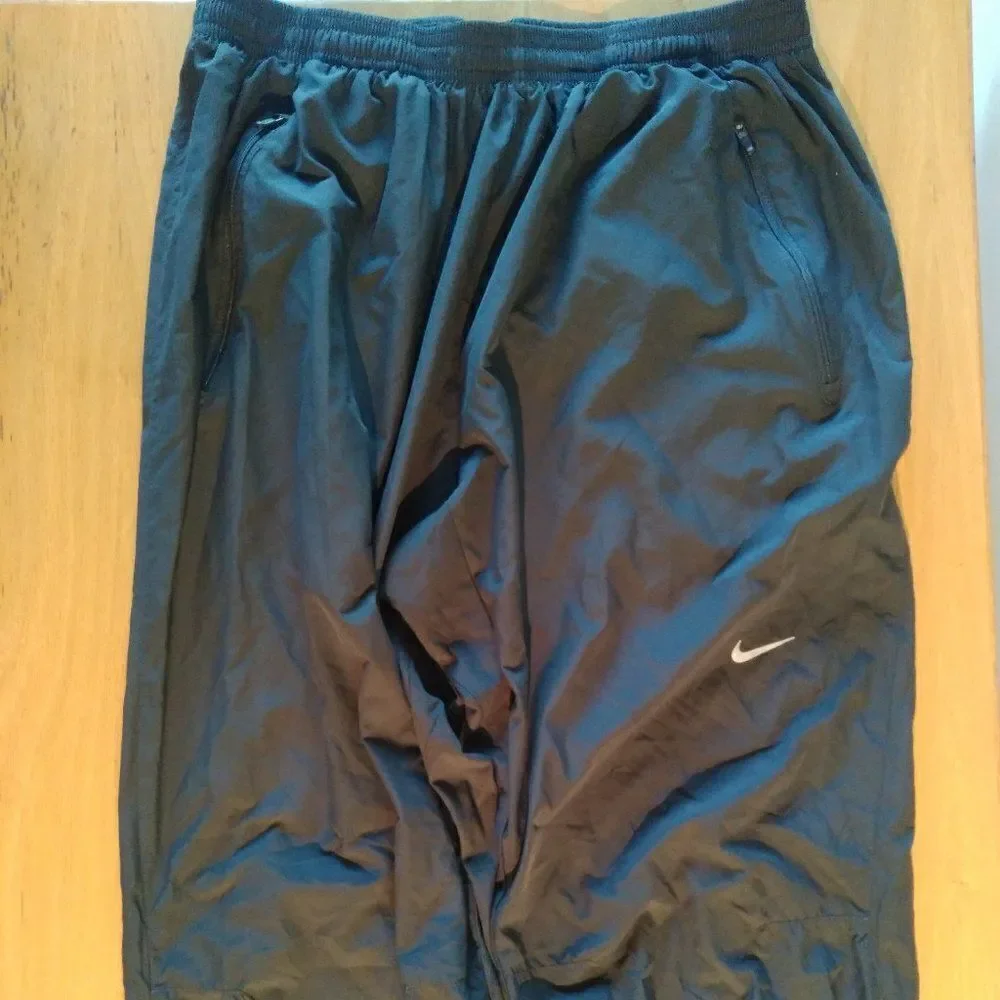 Nike vintage wind